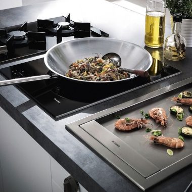 Table de cuisson mixte gaz et induction - ASKO - Electroménager haut de  gamme